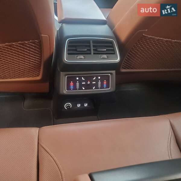 Внедорожник / Кроссовер Audi e-tron 2019 в Тернополе