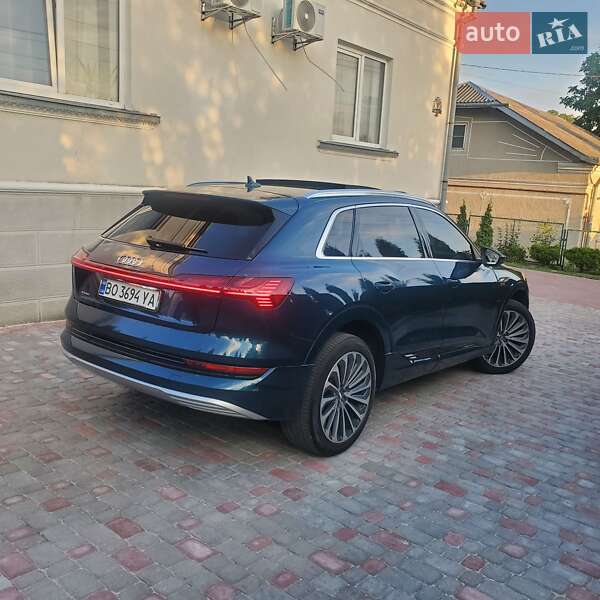 Внедорожник / Кроссовер Audi e-tron 2019 в Тернополе
