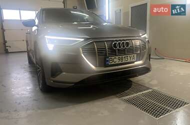 Внедорожник / Кроссовер Audi e-tron 2019 в 