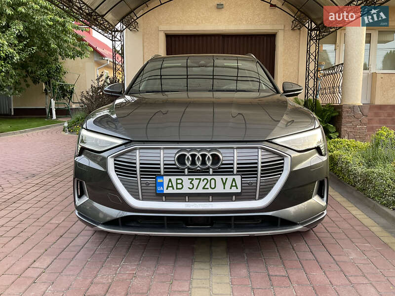Позашляховик / Кросовер Audi e-tron 2019 в Вінниці