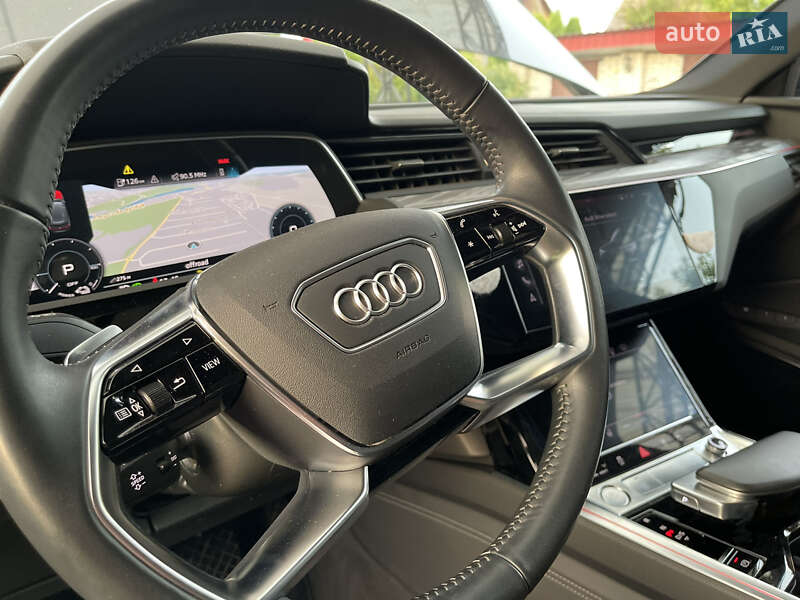 Позашляховик / Кросовер Audi e-tron 2019 в Вінниці