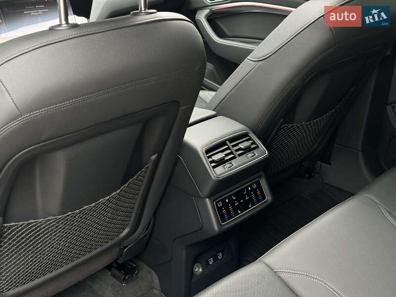 Позашляховик / Кросовер Audi e-tron 2019 в Мукачевому