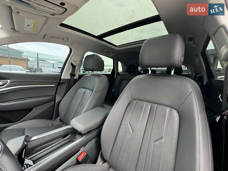 Позашляховик / Кросовер Audi e-tron 2019 в Мукачевому