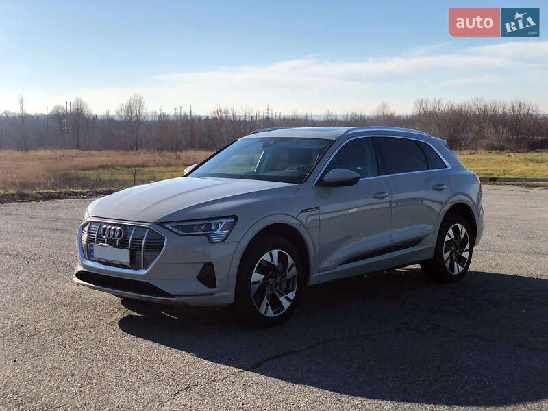 Внедорожник / Кроссовер Audi e-tron 2022 в Харькове фото 3 Внедорожник / Кроссовер Audi e-tron 2022 в Харькове