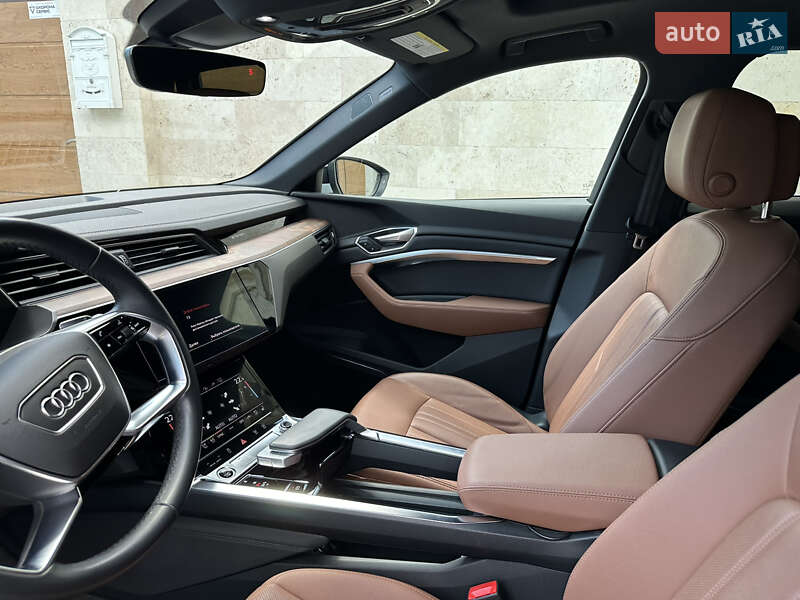 Внедорожник / Кроссовер Audi e-tron 2021 в Одессе