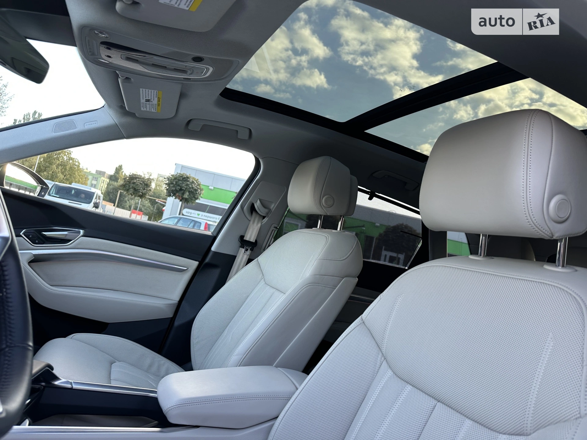 2020 Audi e-tron - мініатюра 34