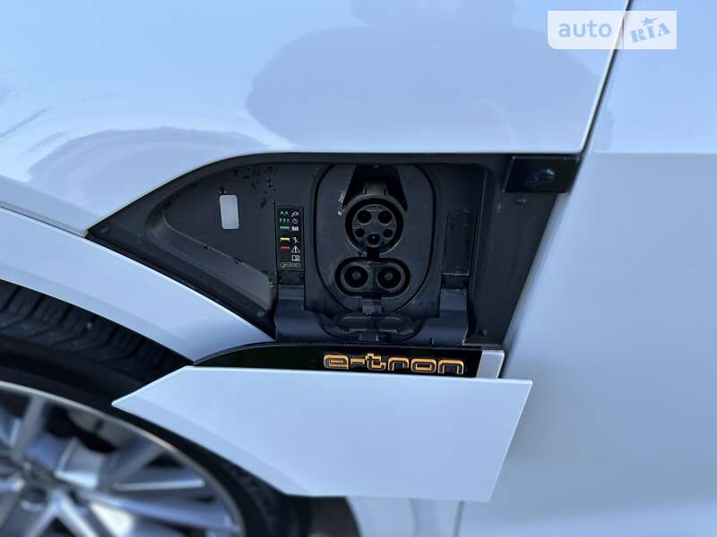 Внедорожник / Кроссовер Audi e-tron 2020 в Виннице