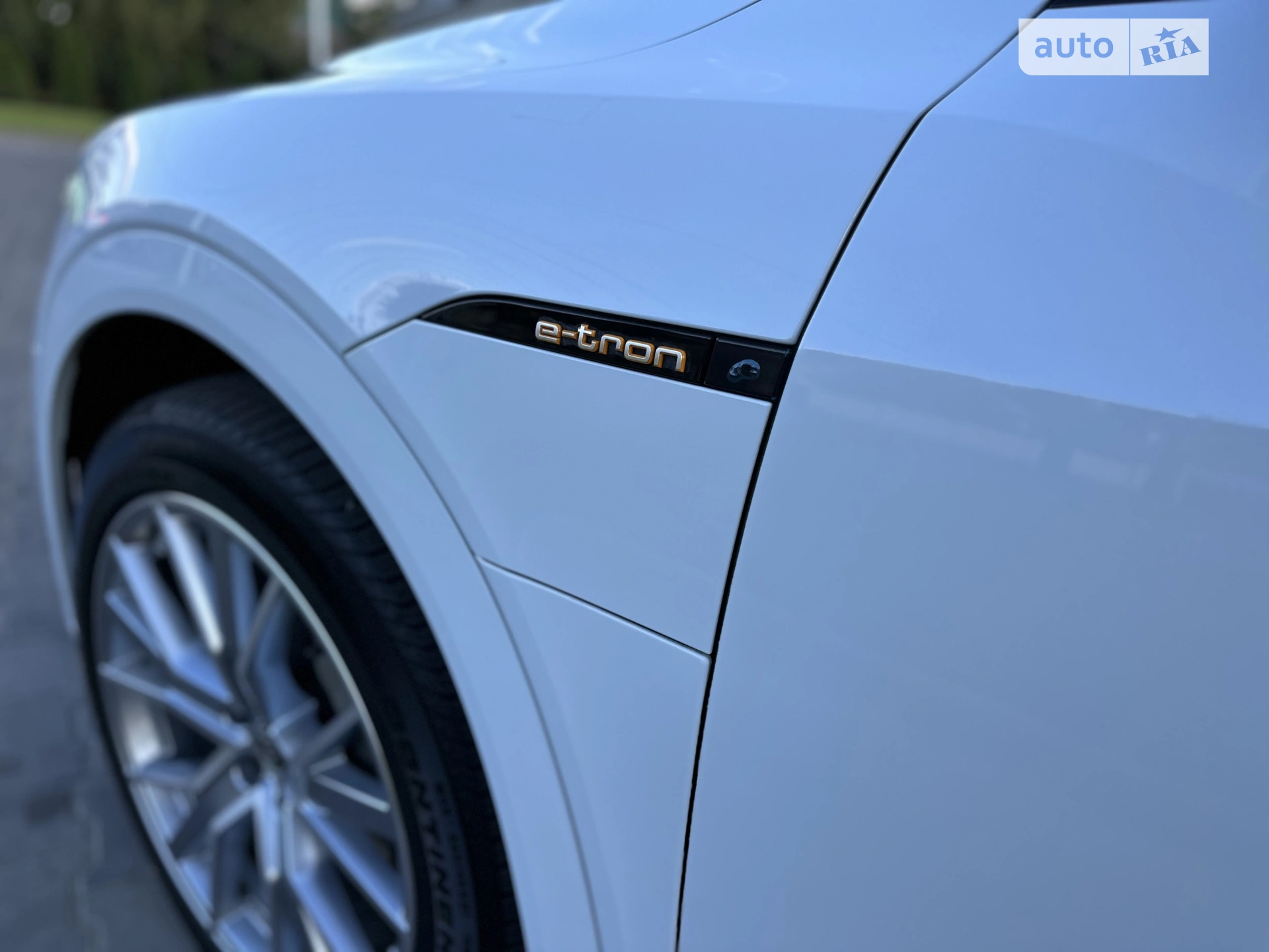 2020 Audi e-tron - мініатюра 36