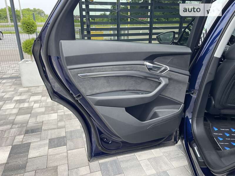 Внедорожник / Кроссовер Audi e-tron 2020 в Ровно