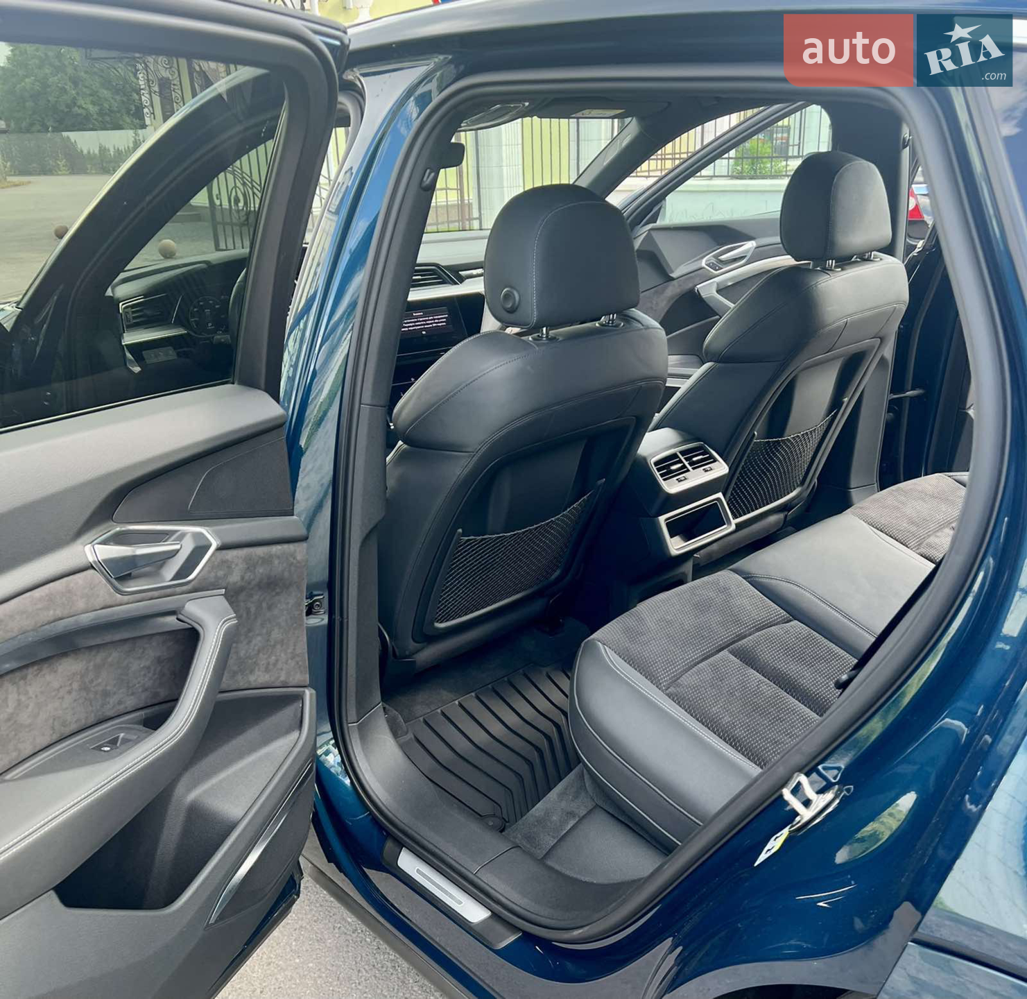 2019 Audi e-tron - мініатюра 8