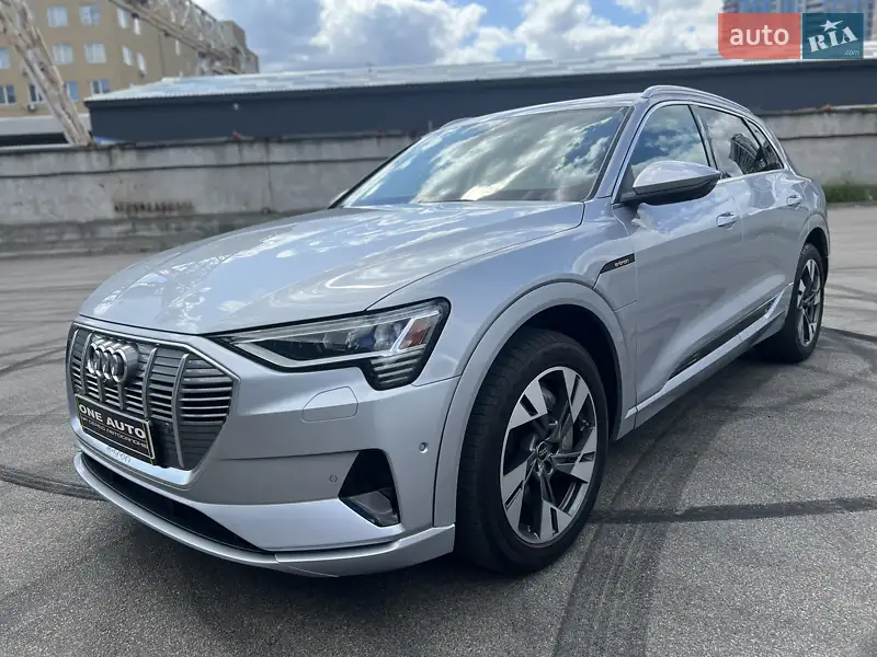 Audi e-tron 2022
