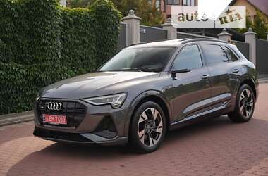 Внедорожник / Кроссовер Audi e-tron 2020 в 