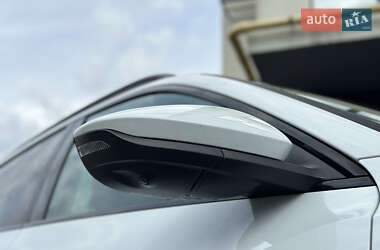 Внедорожник / Кроссовер Audi e-tron 2021 в 