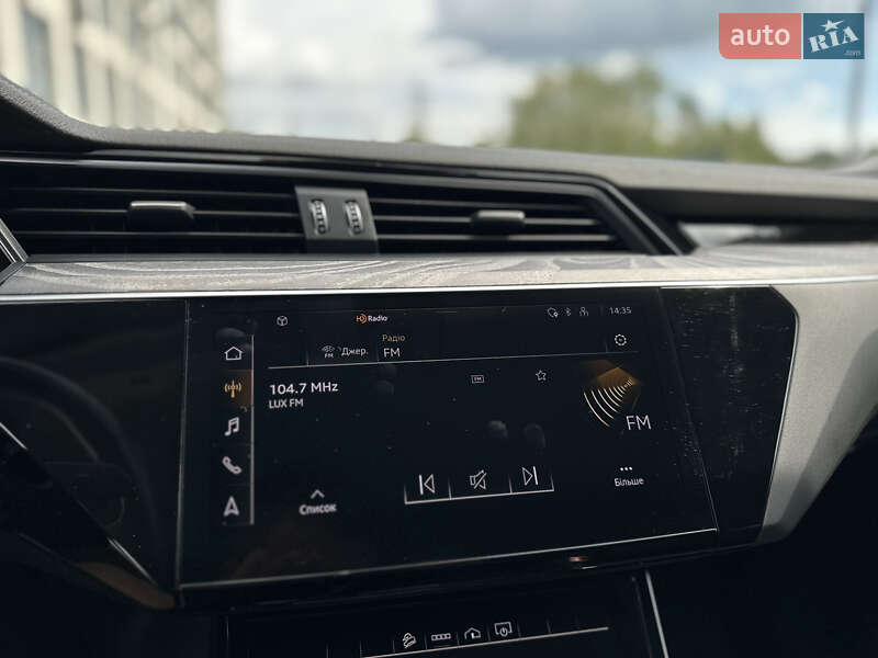 Внедорожник / Кроссовер Audi e-tron 2021 в Львове