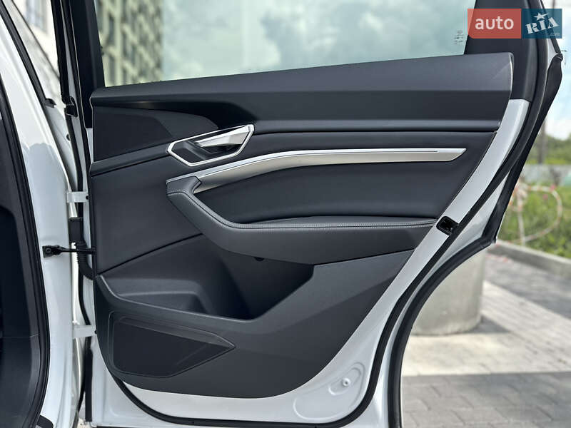 Внедорожник / Кроссовер Audi e-tron 2021 в Львове