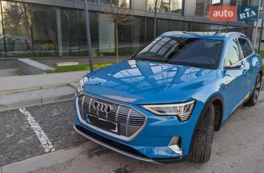 Внедорожник / Кроссовер Audi e-tron 2019 в 
