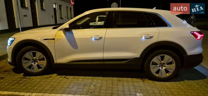 Внедорожник / Кроссовер Audi e-tron 2020 в Виннице