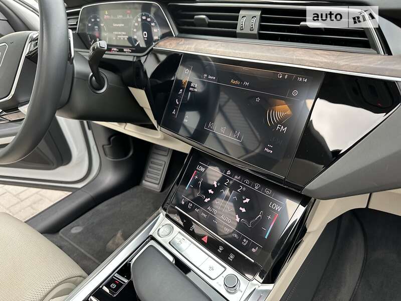 Внедорожник / Кроссовер Audi e-tron 2019 в Виннице