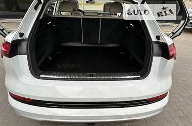 Внедорожник / Кроссовер Audi e-tron 2019 в 