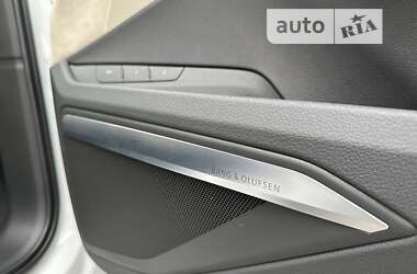 Внедорожник / Кроссовер Audi e-tron 2019 в 