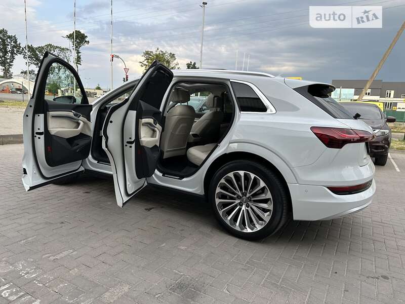 Внедорожник / Кроссовер Audi e-tron 2019 в Виннице
