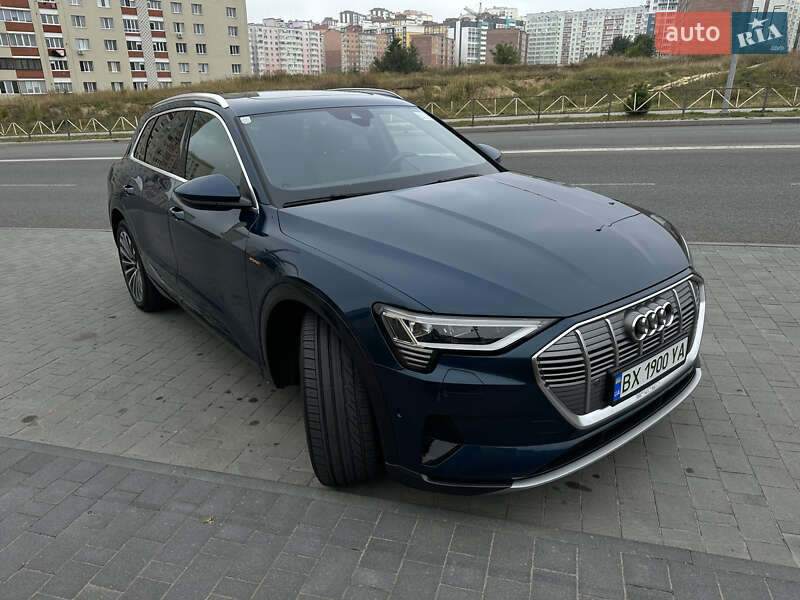 Позашляховик / Кросовер Audi e-tron 2020 в Рівному