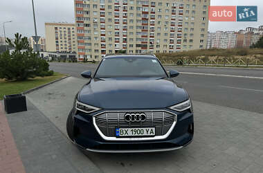 Внедорожник / Кроссовер Audi e-tron 2020 в 