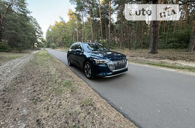 Позашляховик / Кросовер Audi e-tron 2023 в Києві