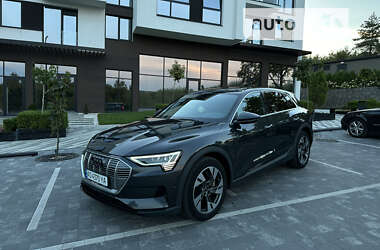 Внедорожник / Кроссовер Audi e-tron 2021 в Ужгороде