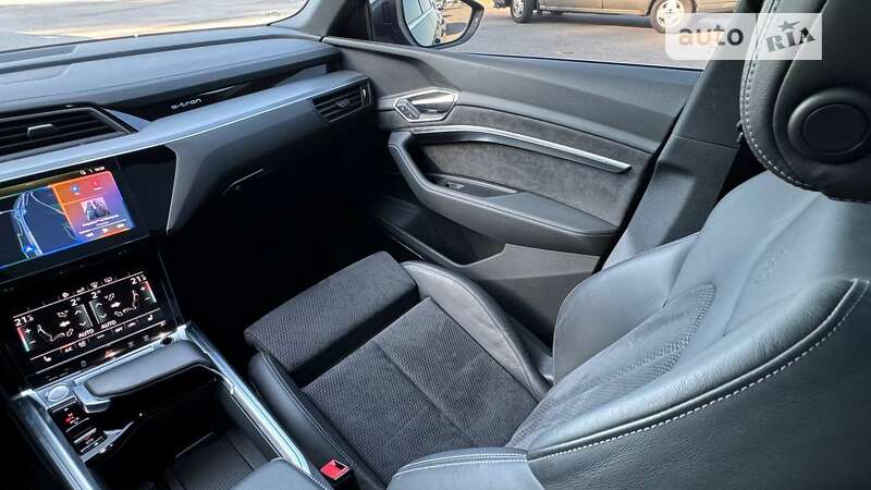 Внедорожник / Кроссовер Audi e-tron 2020 в Киеве