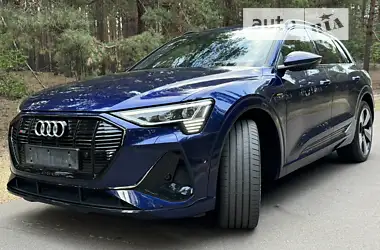 Audi e-tron 2022