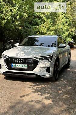 Позашляховик / Кросовер Audi e-tron 2020 в Летичіві