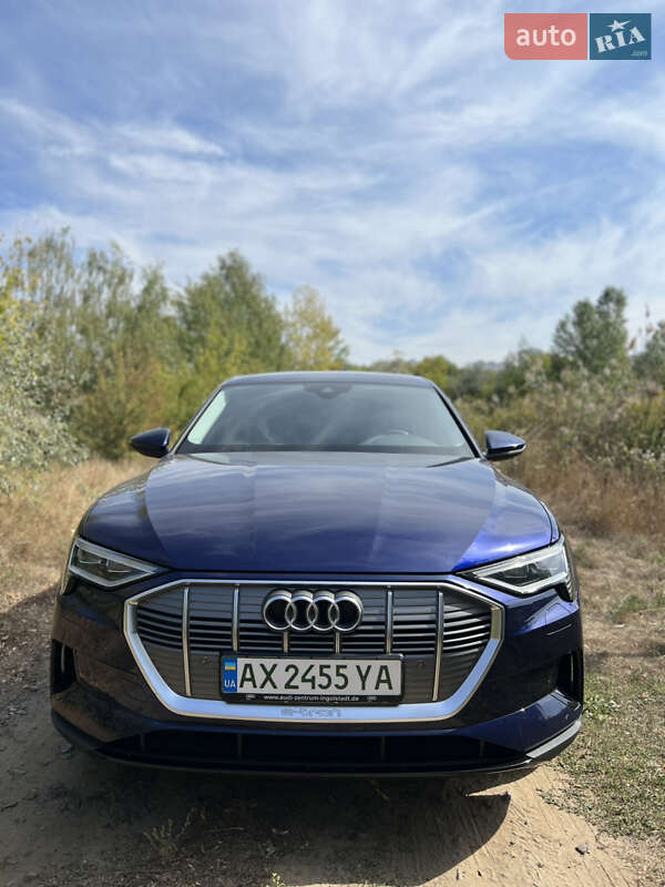 Внедорожник / Кроссовер Audi e-tron 2021 в Харькове