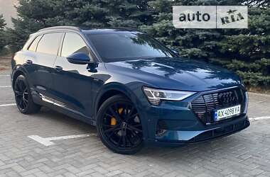 Позашляховик / Кросовер Audi e-tron 2018 в Харкові