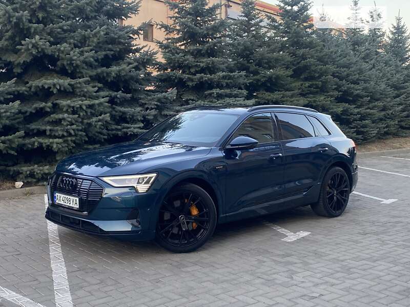 Внедорожник / Кроссовер Audi e-tron 2018 в Харькове