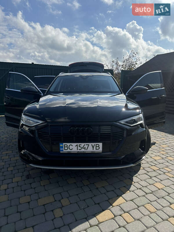 Внедорожник / Кроссовер Audi e-tron 2022 в Самборе