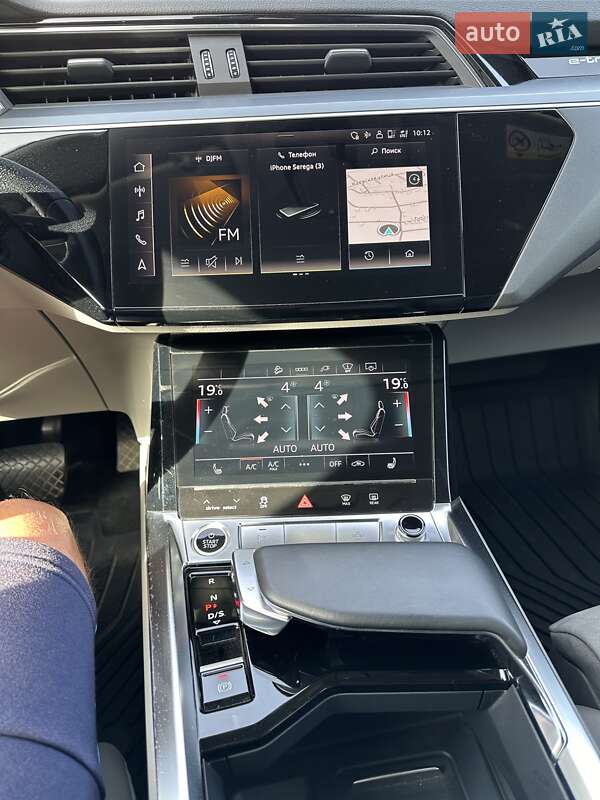 Позашляховик / Кросовер Audi e-tron 2020 в Києві