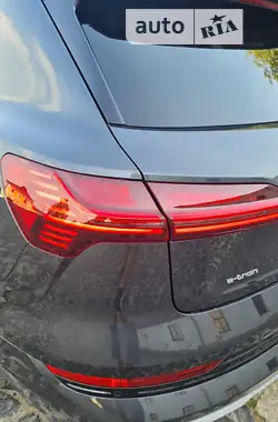 Audi e-tron 2019