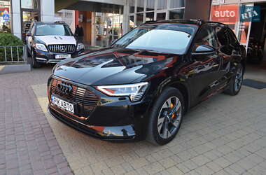 Внедорожник / Кроссовер Audi e-tron 2020 в 