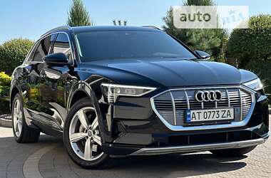 Позашляховик / Кросовер Audi e-tron 2020 в Стрию