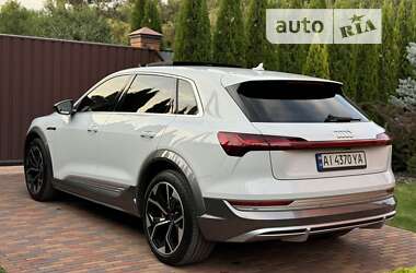 Позашляховик / Кросовер Audi e-tron 2021 в Києві