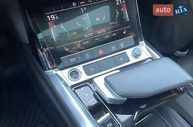 Внедорожник / Кроссовер Audi e-tron 2021 в 