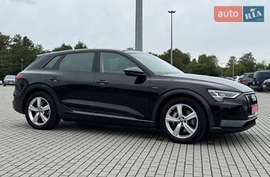Позашляховик / Кросовер Audi e-tron 2019 в 