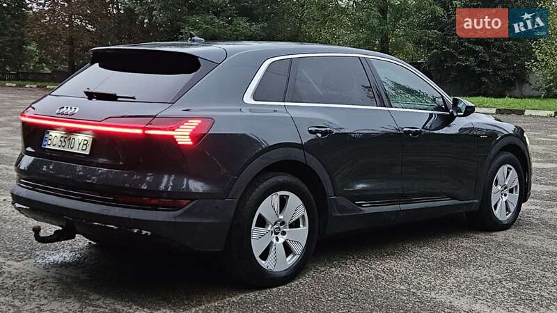 Позашляховик / Кросовер Audi e-tron 2020 в Миколаєві