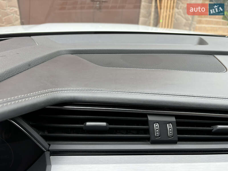 Внедорожник / Кроссовер Audi e-tron 2019 в Хмельницком