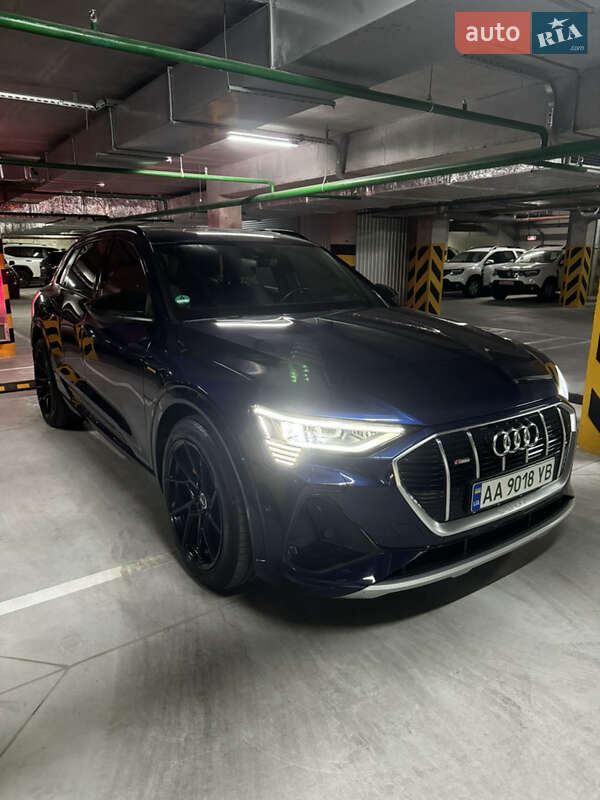 Внедорожник / Кроссовер Audi e-tron 2020 в Киеве