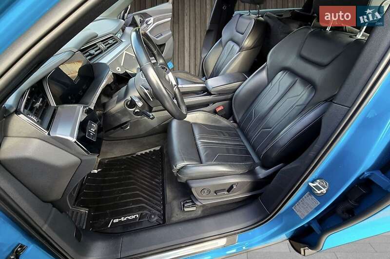 Внедорожник / Кроссовер Audi e-tron 2019 в Киеве