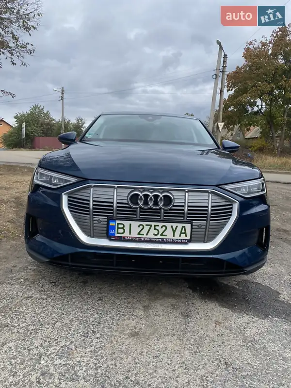 Audi e-tron 2022