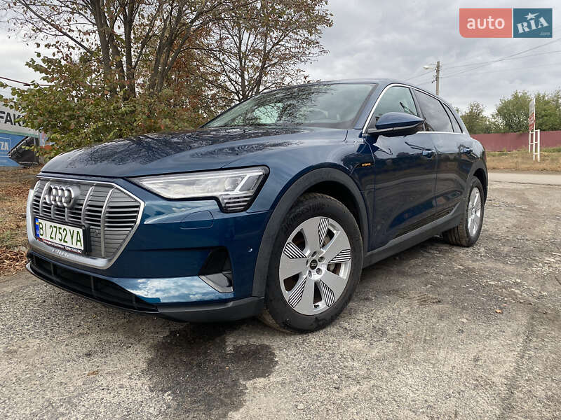 Внедорожник / Кроссовер Audi e-tron 2022 в Полтаве