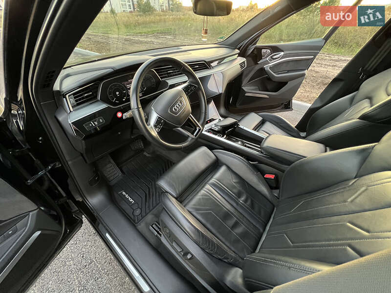 Внедорожник / Кроссовер Audi e-tron 2019 в Ровно